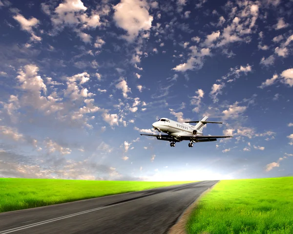 Görüntü bir beyaz yolcu uçak — Stok fotoğraf