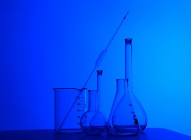 kimya laboratuvar donatım ve cam borular