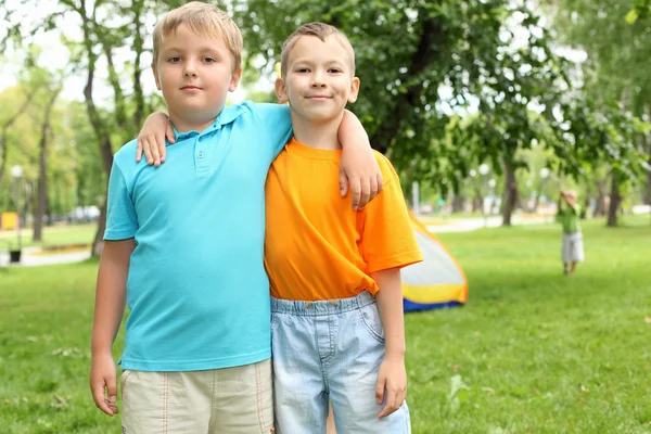 Two boys in the park — Stock Photo, Image