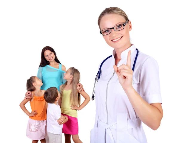 Médico y familia con niños —  Fotos de Stock
