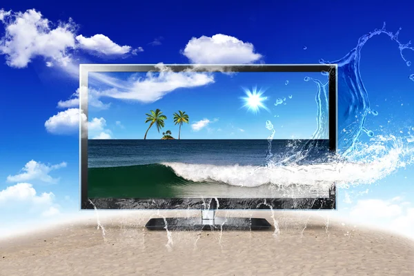 Большой плоский экран с изображением природы — стоковое фото