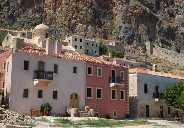 Régi házak, a bizánci város monemvasia, Görögország — Stock Fotó