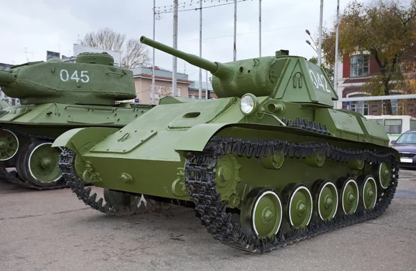 Старий радянський легкий танк Т-70 — стокове фото