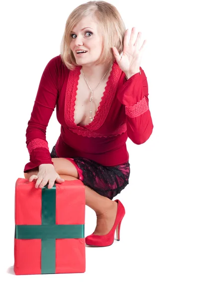 クリスマス プレゼントと幸せな女 — ストック写真