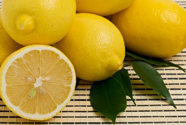 Groep van citroenen — Stockfoto