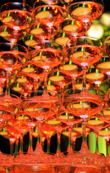 Şampanya bardağı Piramidi — Stok fotoğraf