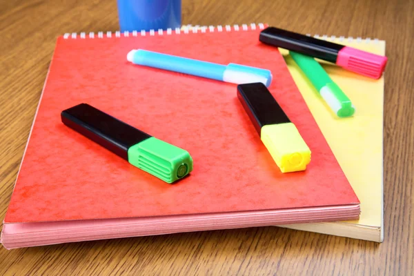 Markers and notebooks — Stock Photo, Image