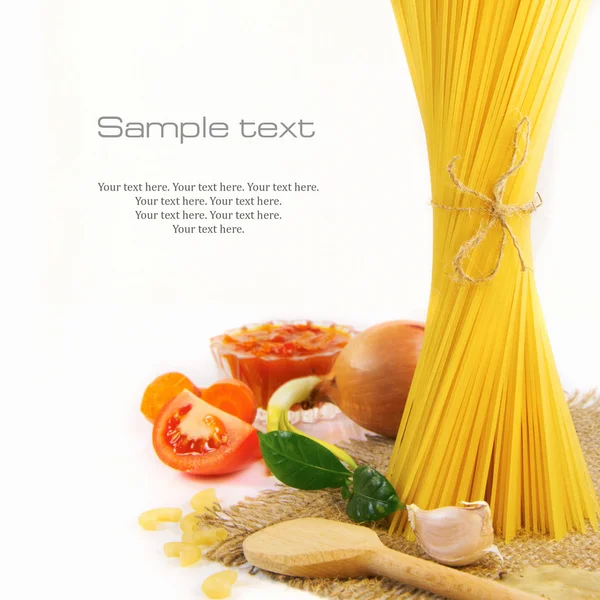 Pasta och mat ingredienser — Stockfoto