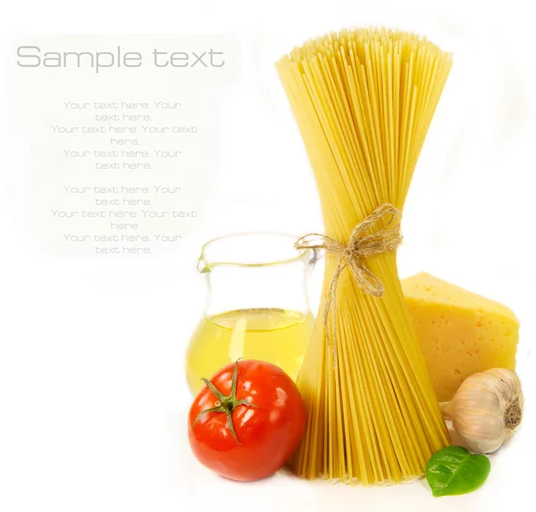 Pasta en voedsel ingrediënten — Stockfoto