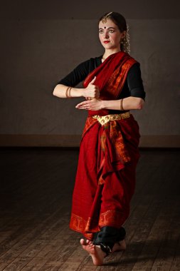 bharat natyam dans üs