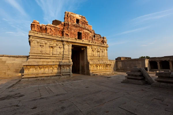 Templo de Krishna al atardecer — Foto de Stock