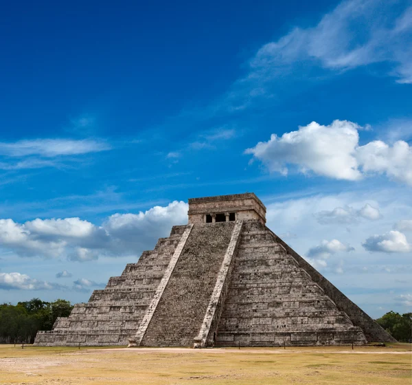 Піраміда майя в Чічен-Іці, Мексика — стокове фото