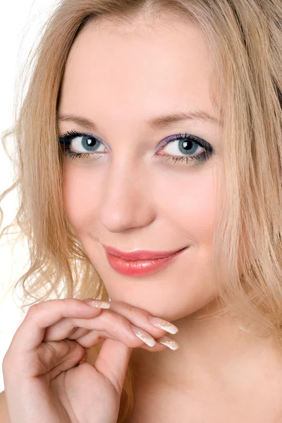 Attraktivt leende blond kvinna — Stockfoto