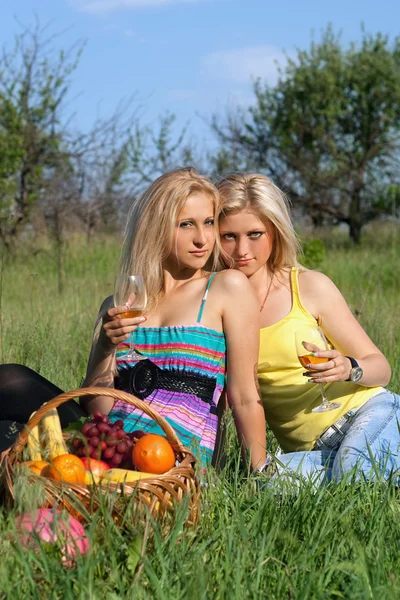 Two sensual blonde with wineglasses — Stock Photo, Image