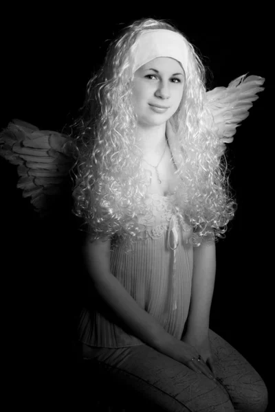 Zachte engel met lange haren — Stockfoto
