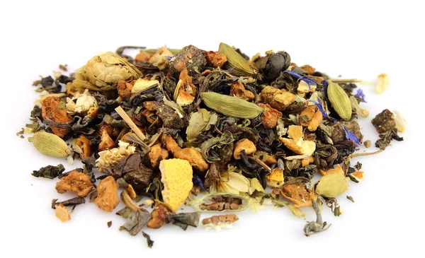 Gräsbevuxen te med kardemumma — Stockfoto