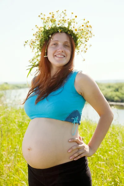Pregnant woman in summer day — Stock Photo, Image