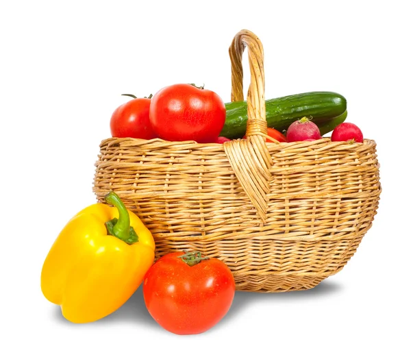 Verduras frescas en cesta. —  Fotos de Stock