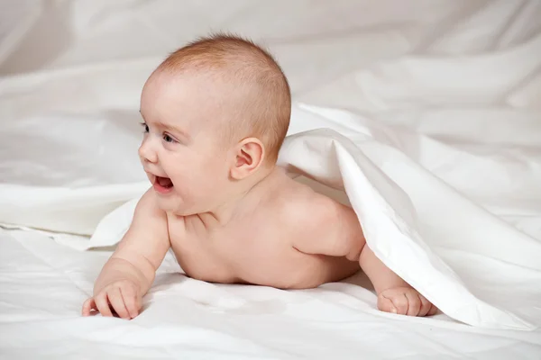 5 Monate kleines Mädchen — Stockfoto