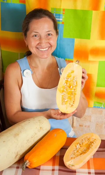 Mature woman with vegetable marrow — Stock Photo, Image