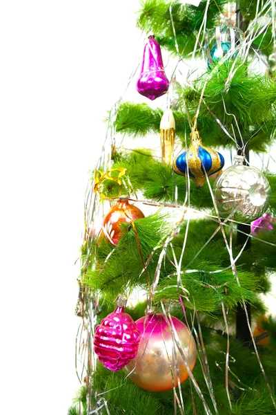 Χριστουγεννιάτικο έλατο με χρωματιστές μπάλες — Φωτογραφία Αρχείου
