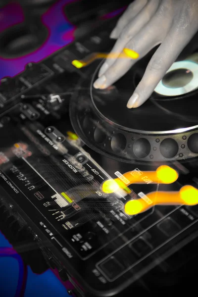 Original picture DJ of a player and hand of the DJ — Stock Photo, Image