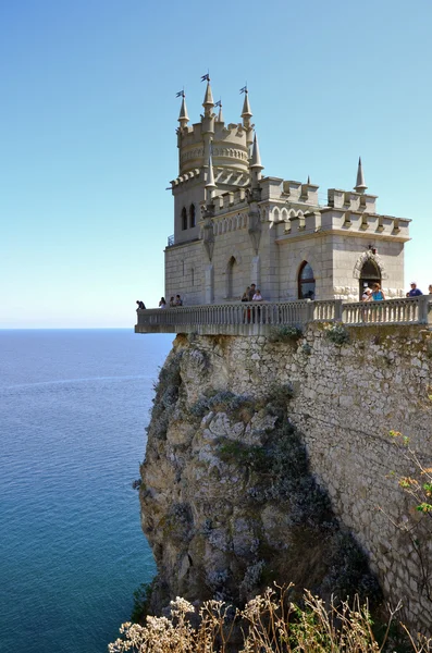 Stary zamek nad morzem — Zdjęcie stockowe