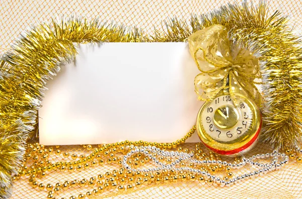 Boże Narodzenie zegar z blichtr i pocztówka — Zdjęcie stockowe