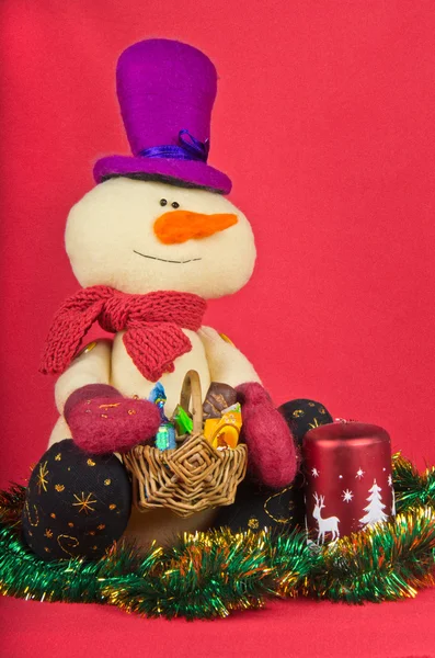 Addobbi natalizi e pupazzo di neve — Foto Stock
