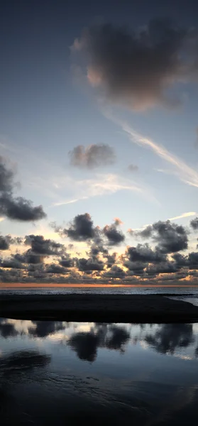Захід сонця в морі — стокове фото