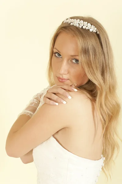 Portrait of a girl in a wedding dress — Stock Photo, Image
