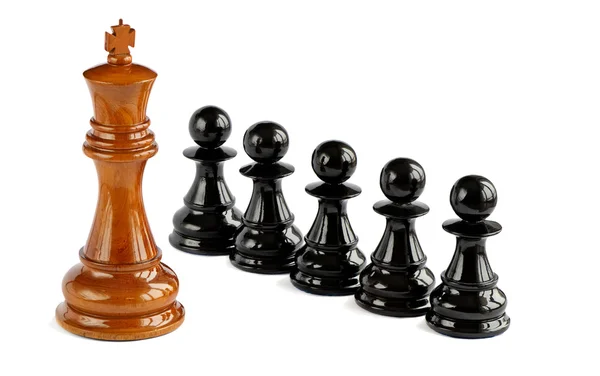 Peão de xadrez e rei de xadrez isolado no fundo branco — Fotografia de Stock