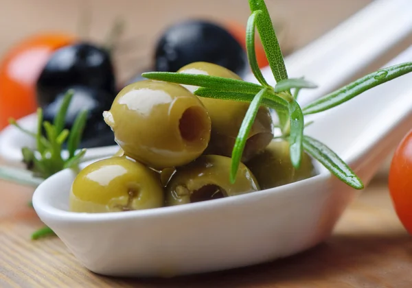 Olive e pomodori — Foto Stock