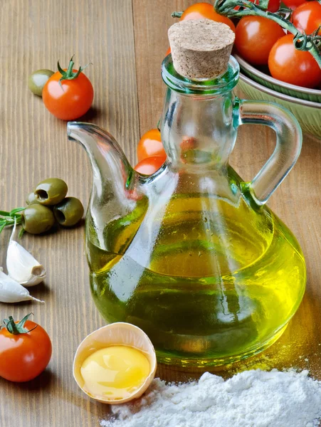 Olivový olej a rajčaty — Stock fotografie