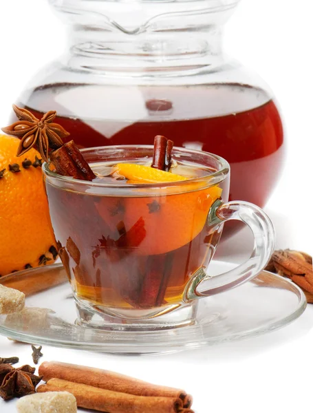 クリスマスのお茶とオレンジ — ストック写真