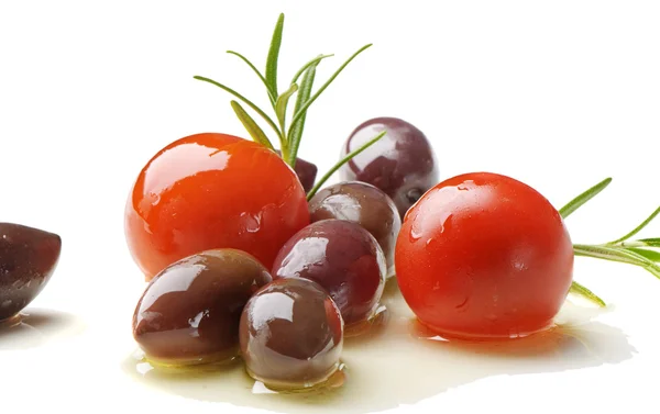 Zeytin, domates ve biberiye — Stok fotoğraf