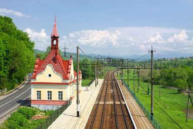 küçük tren istasyonu, Karpatlar