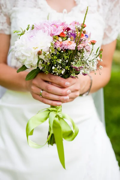 Bouquet de mariage avec aneth — Photo