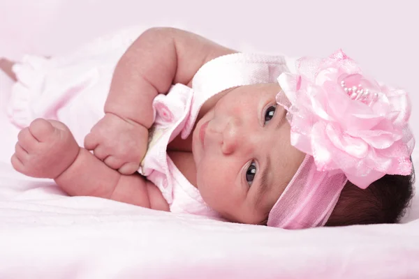 Bambina in rosa — Foto Stock
