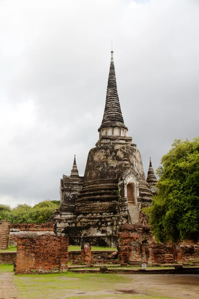 Pagoda på templet wat chaiwattanaram — Stockfoto