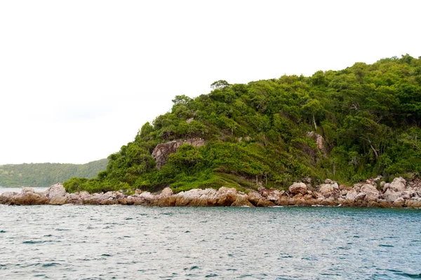 Prachtige blauwe zee van similan eilanden in thailand, Azië — Stockfoto