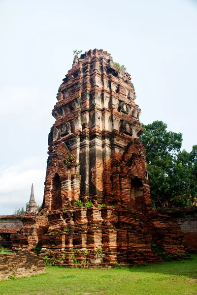 Pagode au temple Wat Chaiwattanaram, Ayutthaya, Thaïlande — Photo