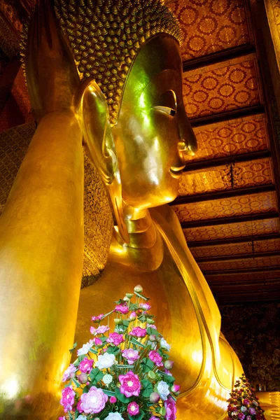 Reclinando Buda, Wat Pho, Bangkok, Tailândia — Fotografia de Stock