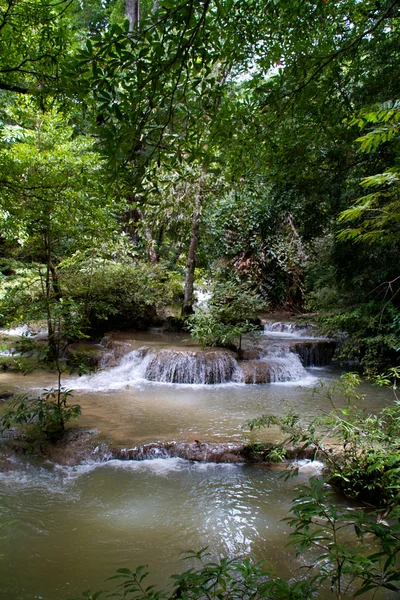 Erawan vodopád, Kanchanaburi, Thajsko — Stock fotografie