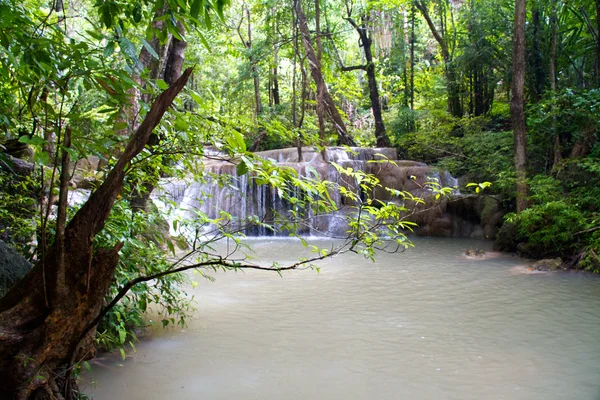 Vattenfall i Erawan, Kanchanaburi, Thailand — Stockfoto