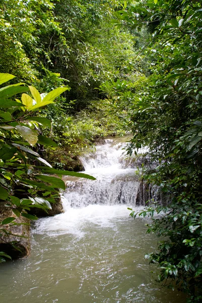 Erawan-Wasserfall, Kanchanaburi, Thailand — Stockfoto