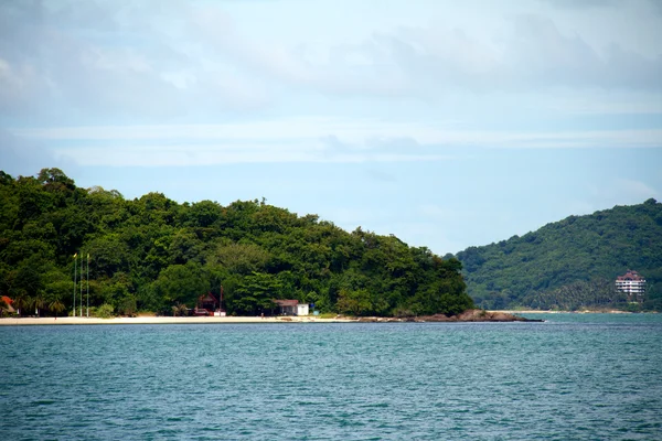 Prachtige blauwe zee van similan eilanden in thailand, Azië — Stockfoto