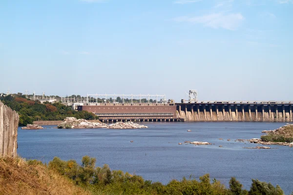Vodní elektrárna. řeka Dněpr. Zaporozhye. Ukrain — Stock fotografie