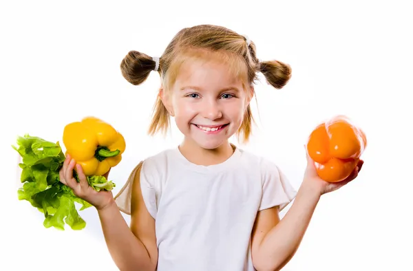 Sebzeleri küçük kız — Stok fotoğraf