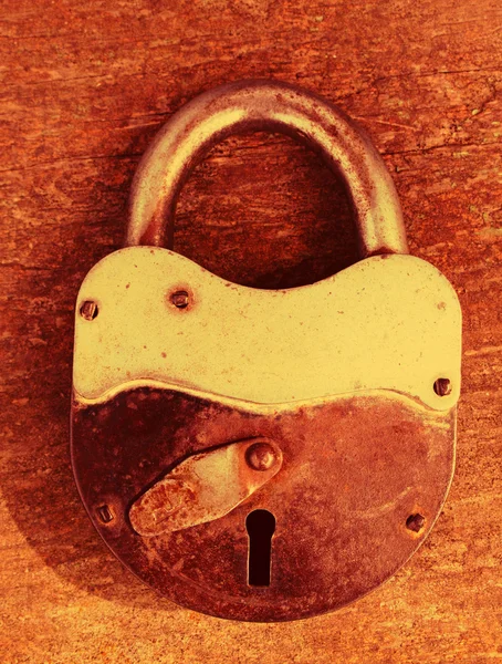 Old rusty padlock — Stock Photo, Image